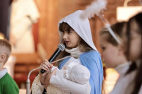 Włocławek: Kolędnicy Misyjni odwiedzili biskupa włocławskiego i Sanktuarium św. Józefa